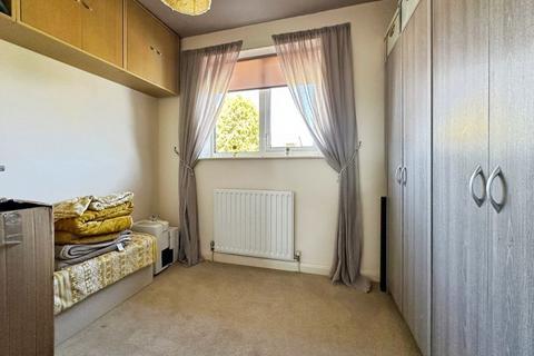 16 Winston Close, Radcliffe, Manchester, M26 4WS