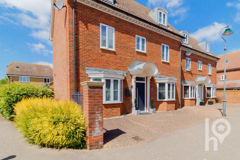 17 Avocet Walk, Iwade, Sittingbourne, ME9 8WS
