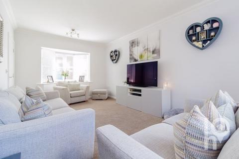 17 Avocet Walk, Iwade, Sittingbourne, ME9 8WS