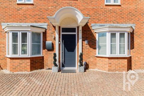 17 Avocet Walk, Iwade, Sittingbourne, ME9 8WS