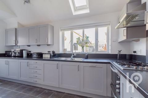 17 Avocet Walk, Iwade, Sittingbourne, ME9 8WS