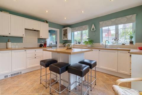 29 Beckham Close, Luton, LU2 7BX