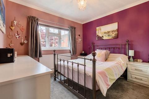 29 Beckham Close, Luton, LU2 7BX
