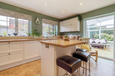 29 Beckham Close, Luton, LU2 7BX