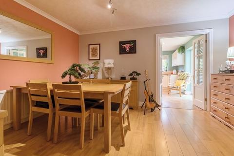 29 Beckham Close, Luton, LU2 7BX