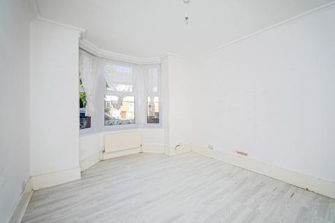 4 bedroom terraced house for sale, Toronto Road, Kent ME7