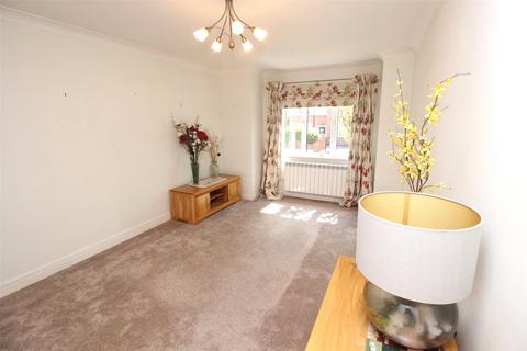 2 bedroom apartment for sale, Pippin Court, Barnet EN4