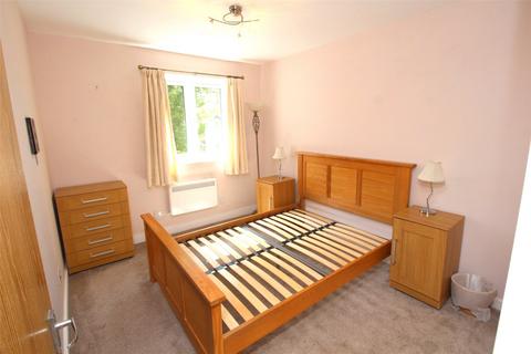 2 bedroom apartment for sale, Pippin Court, Barnet EN4