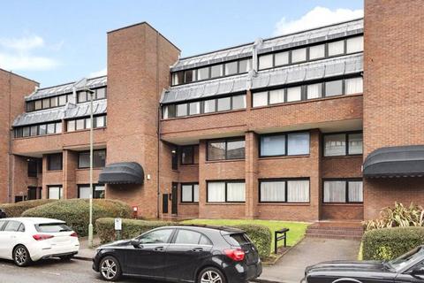 2 bedroom flat for sale, BRITTEN CLOSE CHANDOS WAY, GOLDERS GREEN, NW11