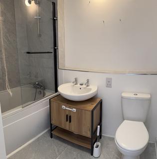 2 bedroom flat for sale, BRITTEN CLOSE CHANDOS WAY, GOLDERS GREEN, NW11