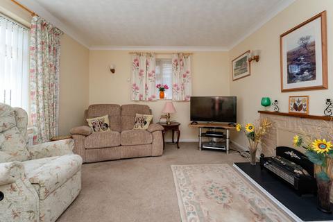 10 Creedy Road, Crediton, EX17 1EW