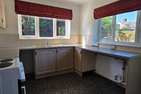 3 bedroom semi-detached bungalow to rent, Parsons Walk, Pembridge, Leominster