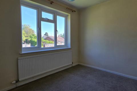 3 bedroom semi-detached bungalow to rent, Parsons Walk, Pembridge, Leominster