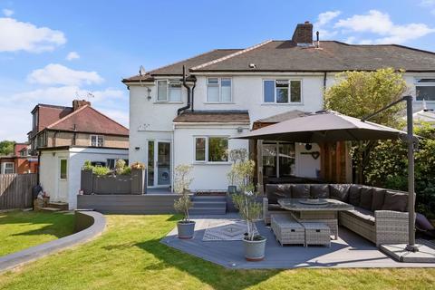 14 Warren Mead, Banstead, SM7 1LU