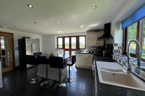 undefined, Talwrn, Llangefni, Anglesey, LL77