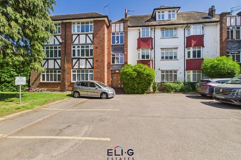 3 bedroom flat for sale, Golders Court, Woodstock Road, NW11
