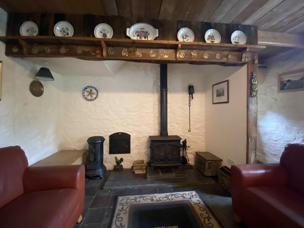 Sitting room (second image)