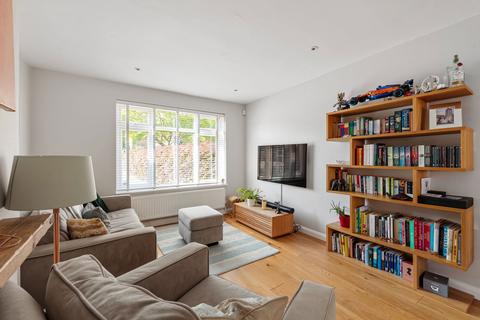4 Aviemore Close, Beckenham, BR3 3ET