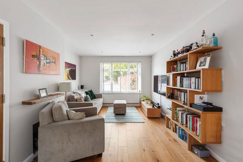 4 Aviemore Close, Beckenham, BR3 3ET