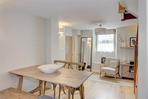 3 bedroom cottage for sale, Gastons Road, Malmesbury