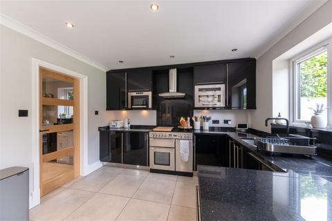 5 bedroom detached house for sale, Royal Gardens, Northwich CW9