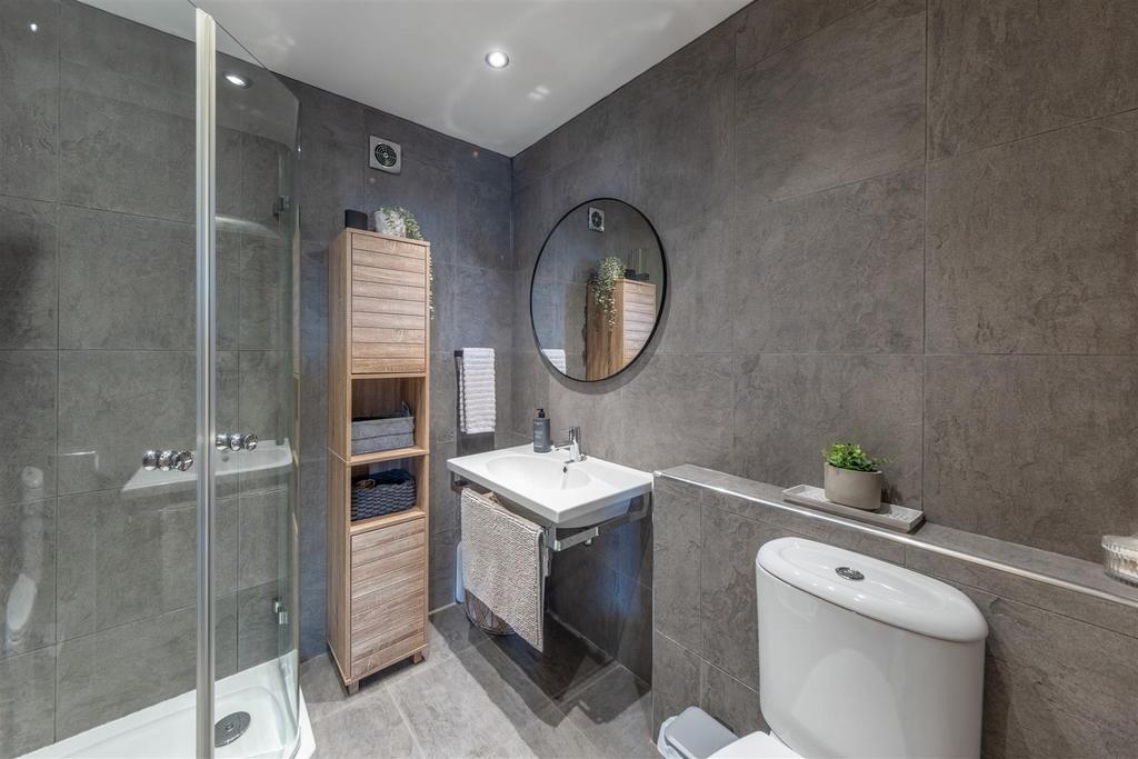 18 Royal Garden-050.jpg