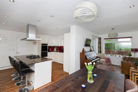 5 Portman Close, Stainland, Halifax, HX4 9EB