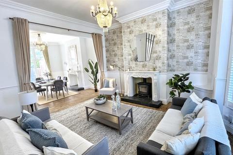 5 bedroom end of terrace house for sale, Alcester Road, Birmingham B13