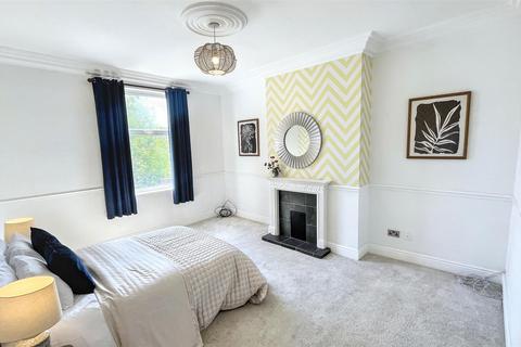5 bedroom end of terrace house for sale, Alcester Road, Birmingham B13