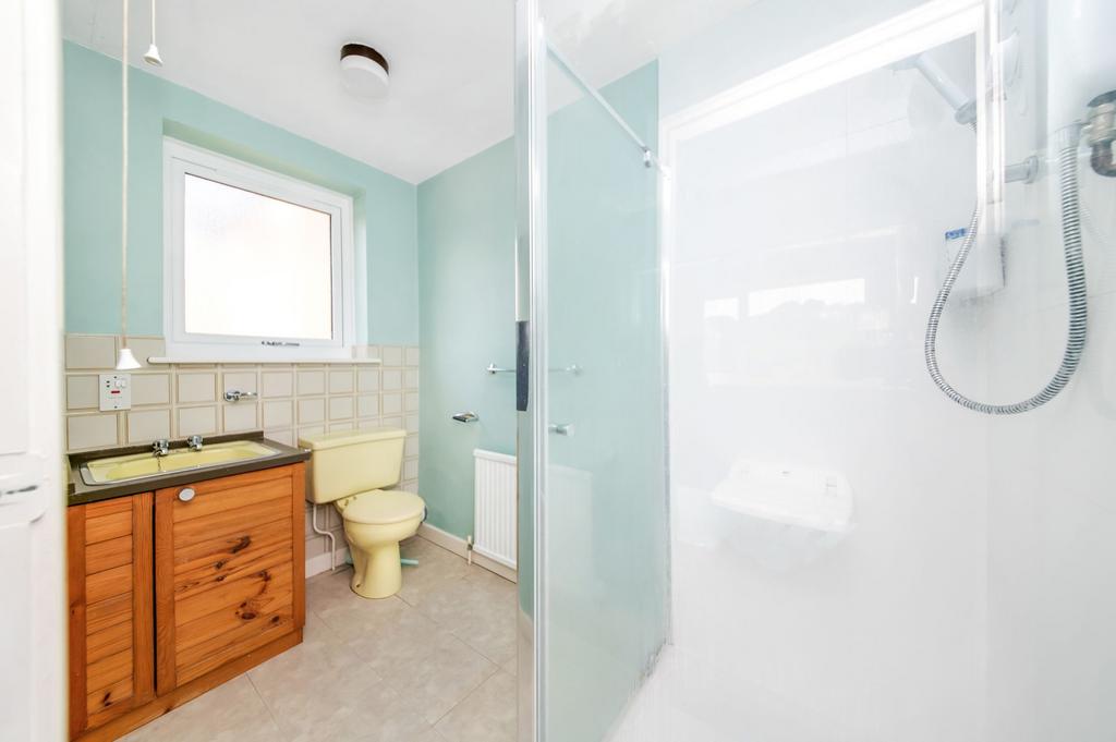 Bedroom one en suite