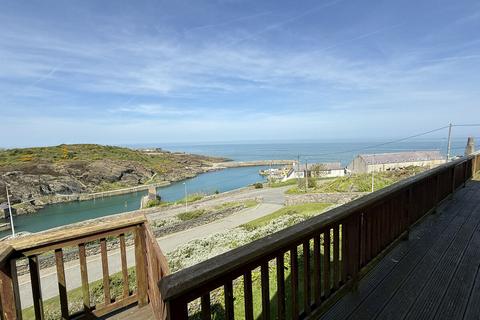 5 bedroom detached house for sale, Brickpool, Amlwch, Anglesey, LL68