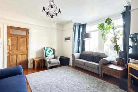 4 bedroom semi-detached house for sale, The Brent, Dartford DA1