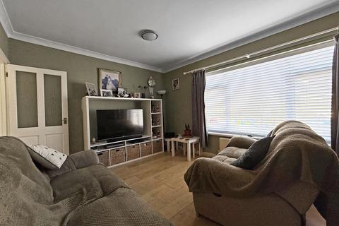 7 Thomasville, Caerphilly, CF83 2RE