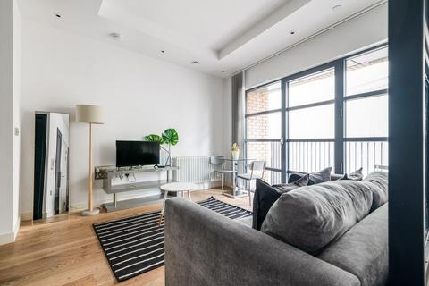 1 bedroom apartment to rent, Canary Wharf E14