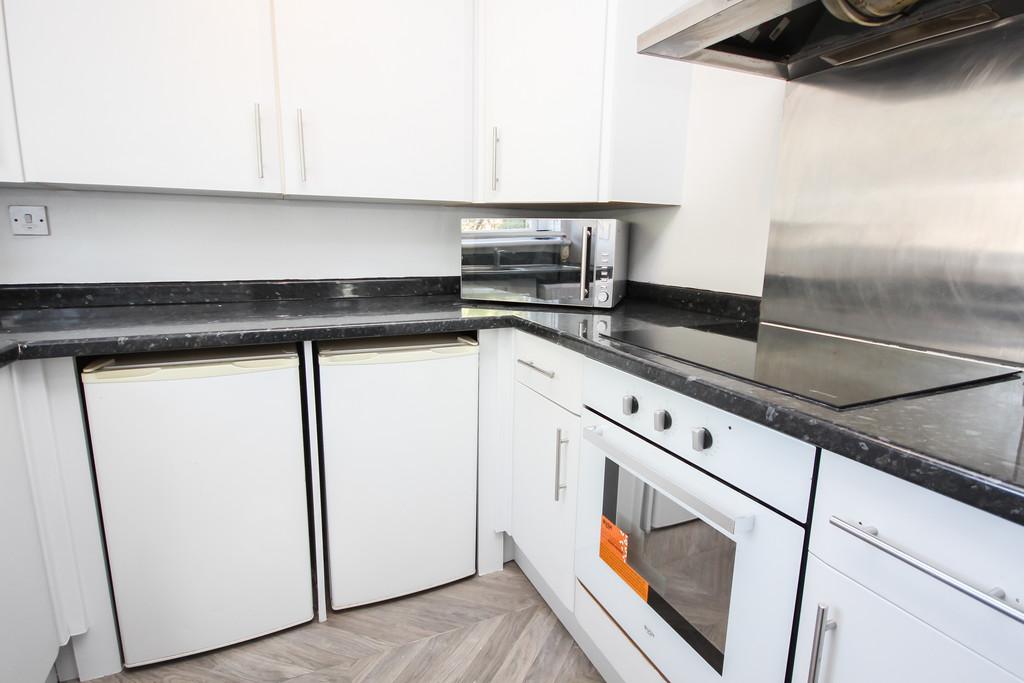 121 South Scotstoun - Small Redone-08