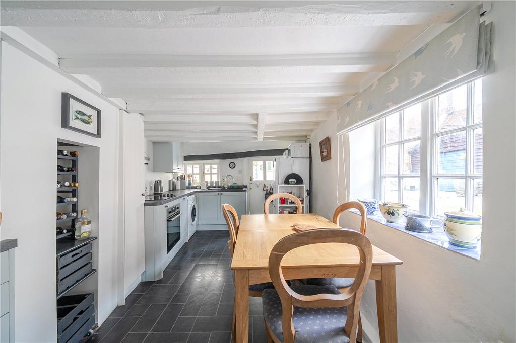 Kitchen/Dining Area