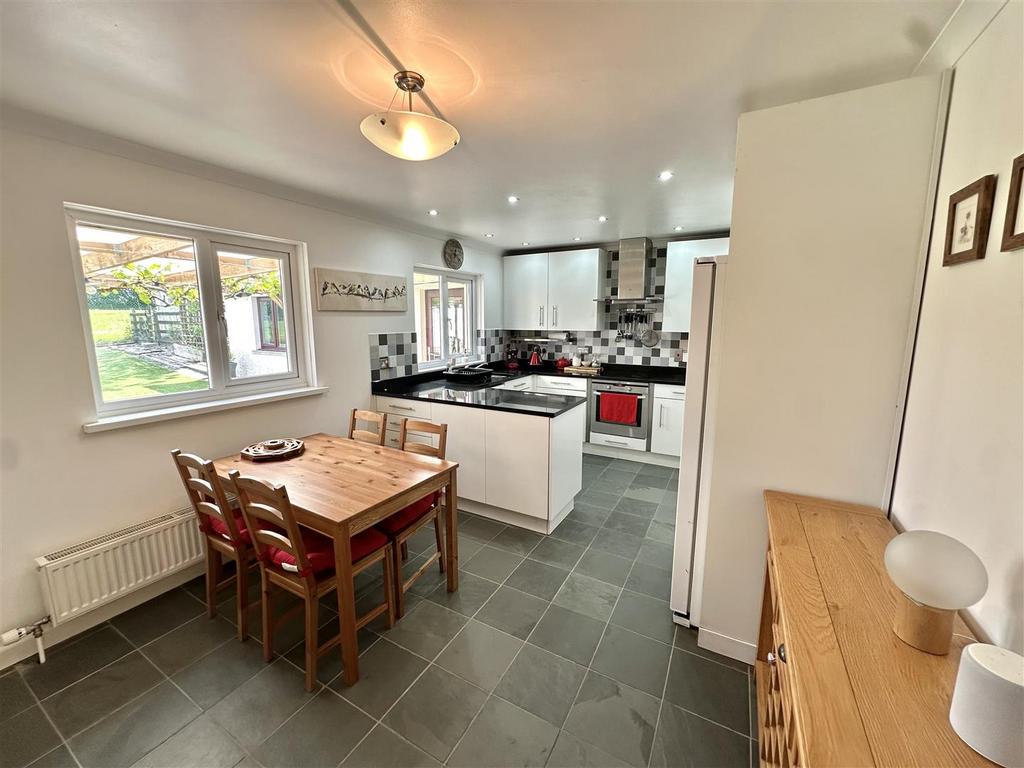 Kitchen / Diner