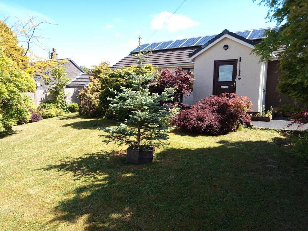 Front garden photo 2.jpg