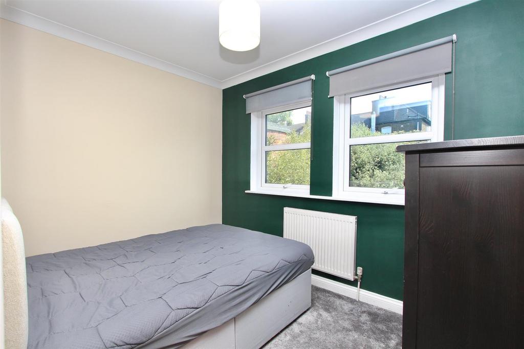Pegasus Close, N16