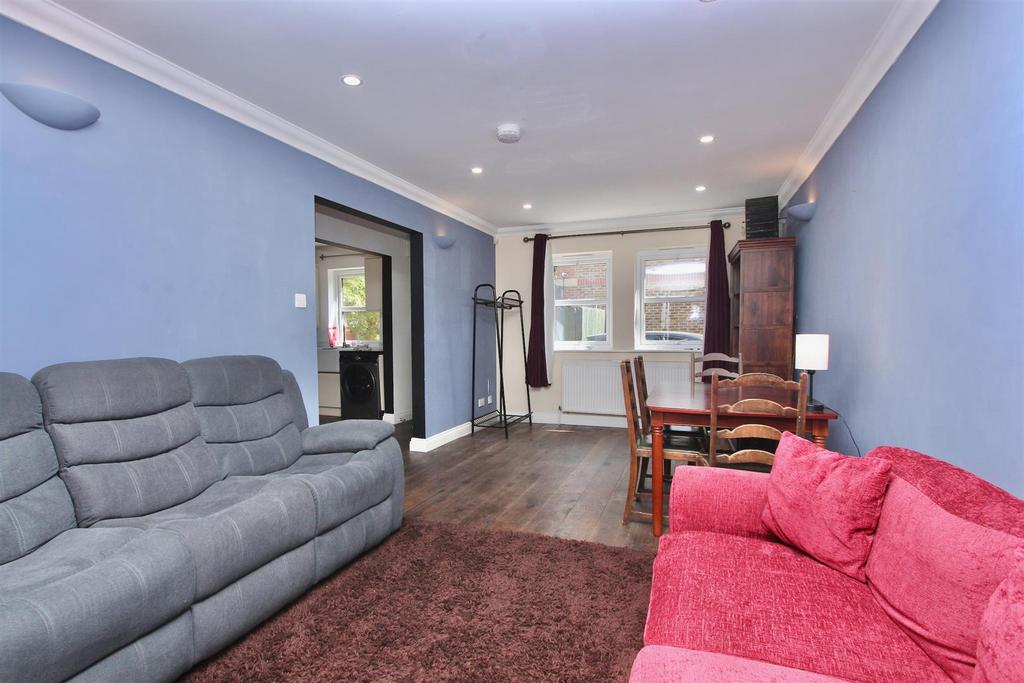 Pegasus Close, N16
