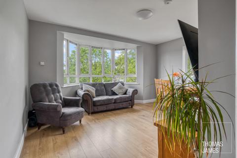 Flat 17, Park Court Park Grove, London, N11 2QB