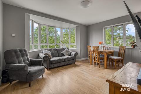 Flat 17, Park Court Park Grove, London, N11 2QB