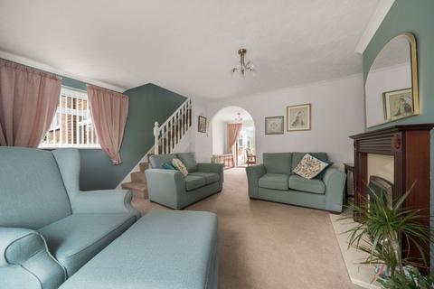 3 bedroom end of terrace house for sale, Beechings Way, Gillingham ME8