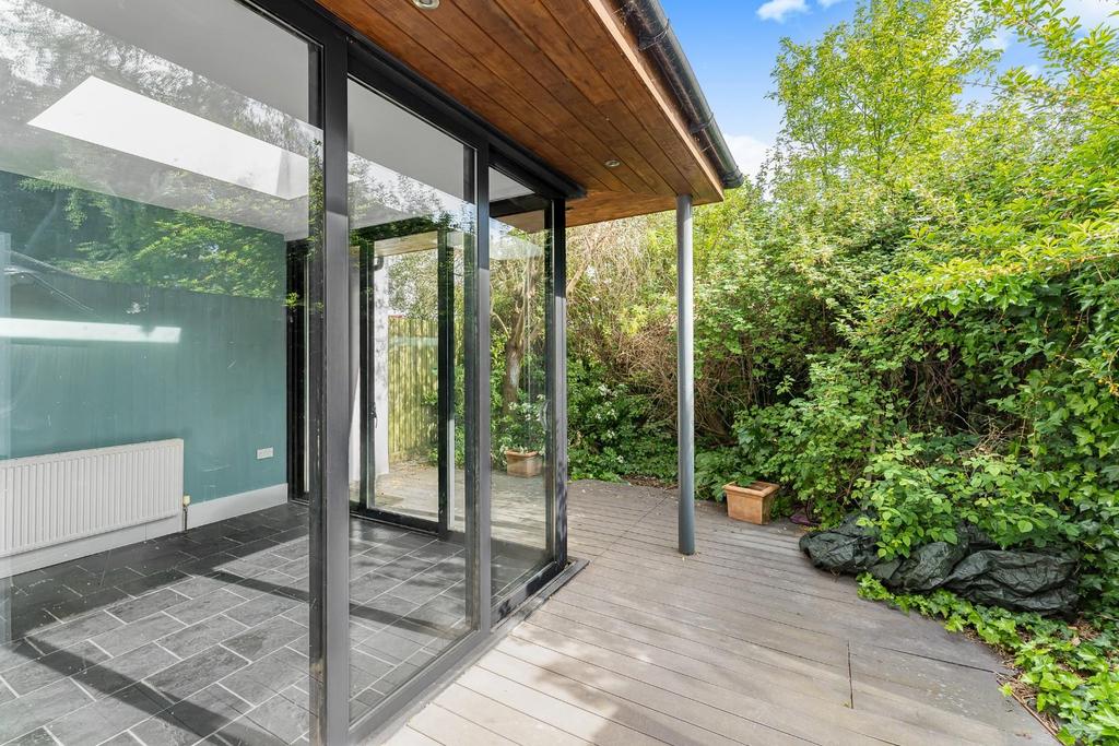 GLASS CURTAIN WALLED ELEVATION.jpg