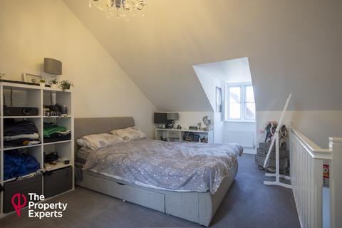 3 bedroom terraced house for sale, Forest Road, Reading, RG5