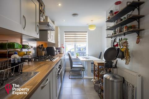 3 bedroom terraced house for sale, Forest Road, Reading, RG5