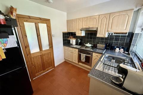 undefined, Llanwnnen, Lampeter