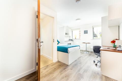undefined, Premium Studio, Park House, Luton, LU1