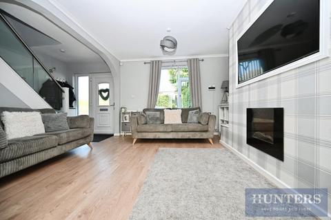 3 bedroom semi-detached house for sale, Moorside Gardens, Bradford