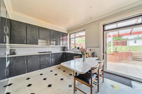 4 bedroom semi-detached house for sale, Flambard Road, Harrow
